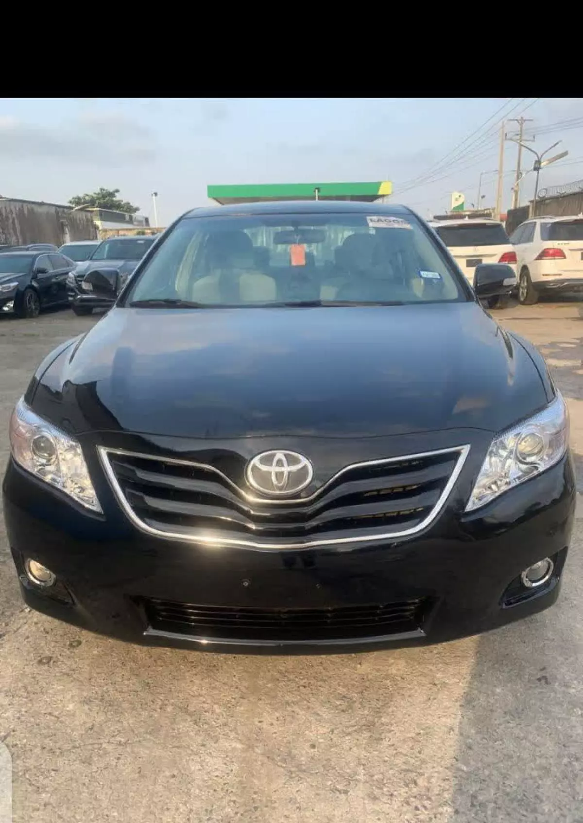 Toyota Camry   - 2011