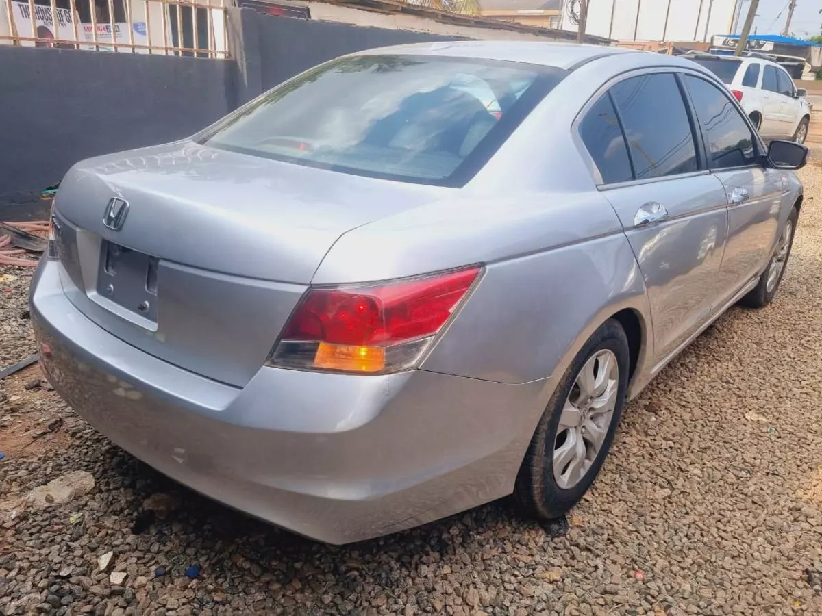 Honda Accord   - 2008