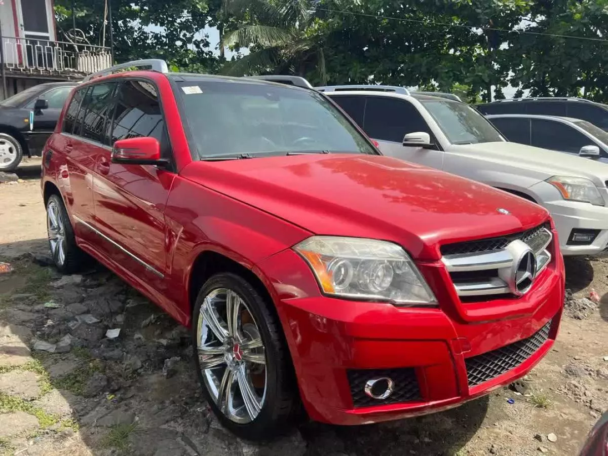 Mercedes-Benz GLK 350   - 2011