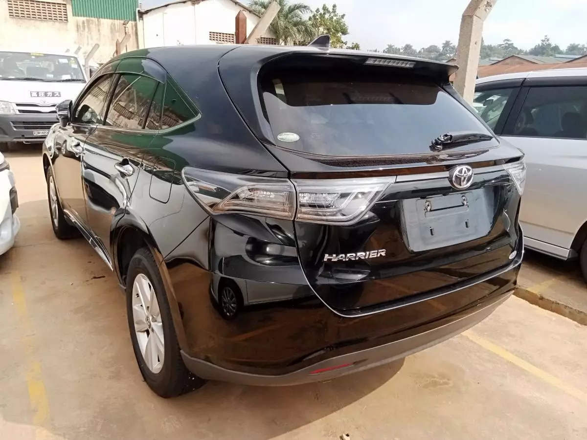 Toyota Harrier   - 2015