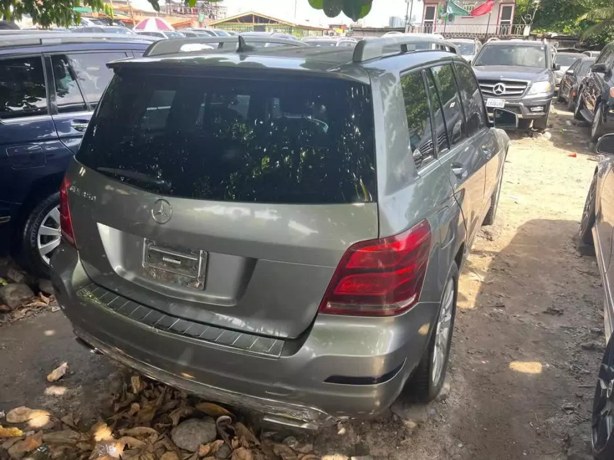 Mercedes-Benz GLK 350   - 2012