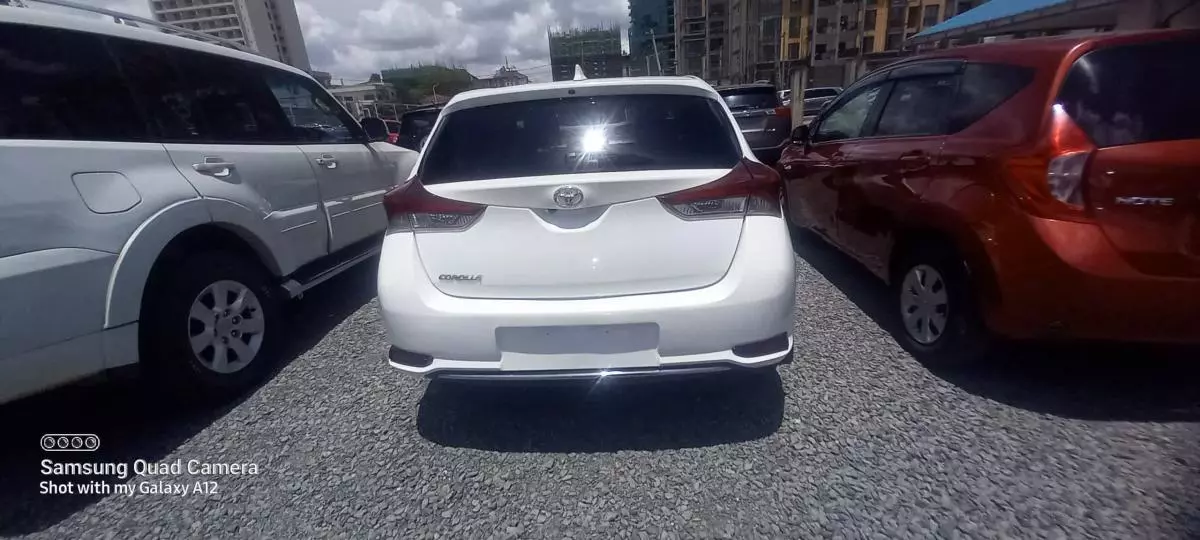 Toyota Corolla   - 2016