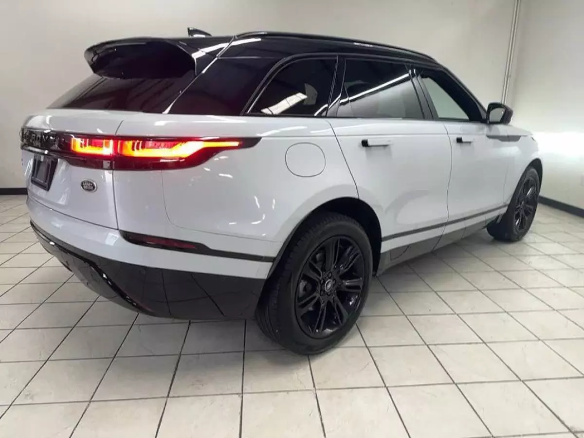 Land Rover Range Rover Velar   - 2021