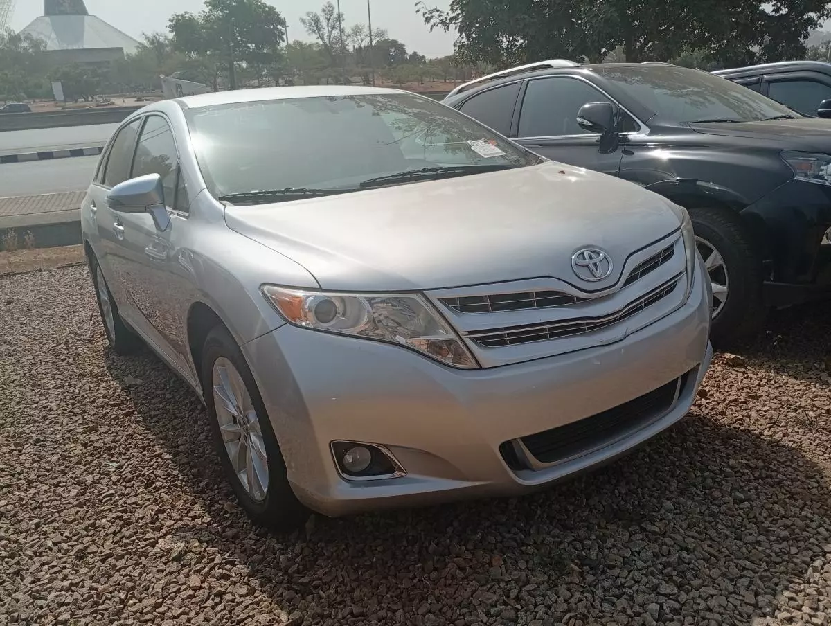 Toyota Venza   - 2014