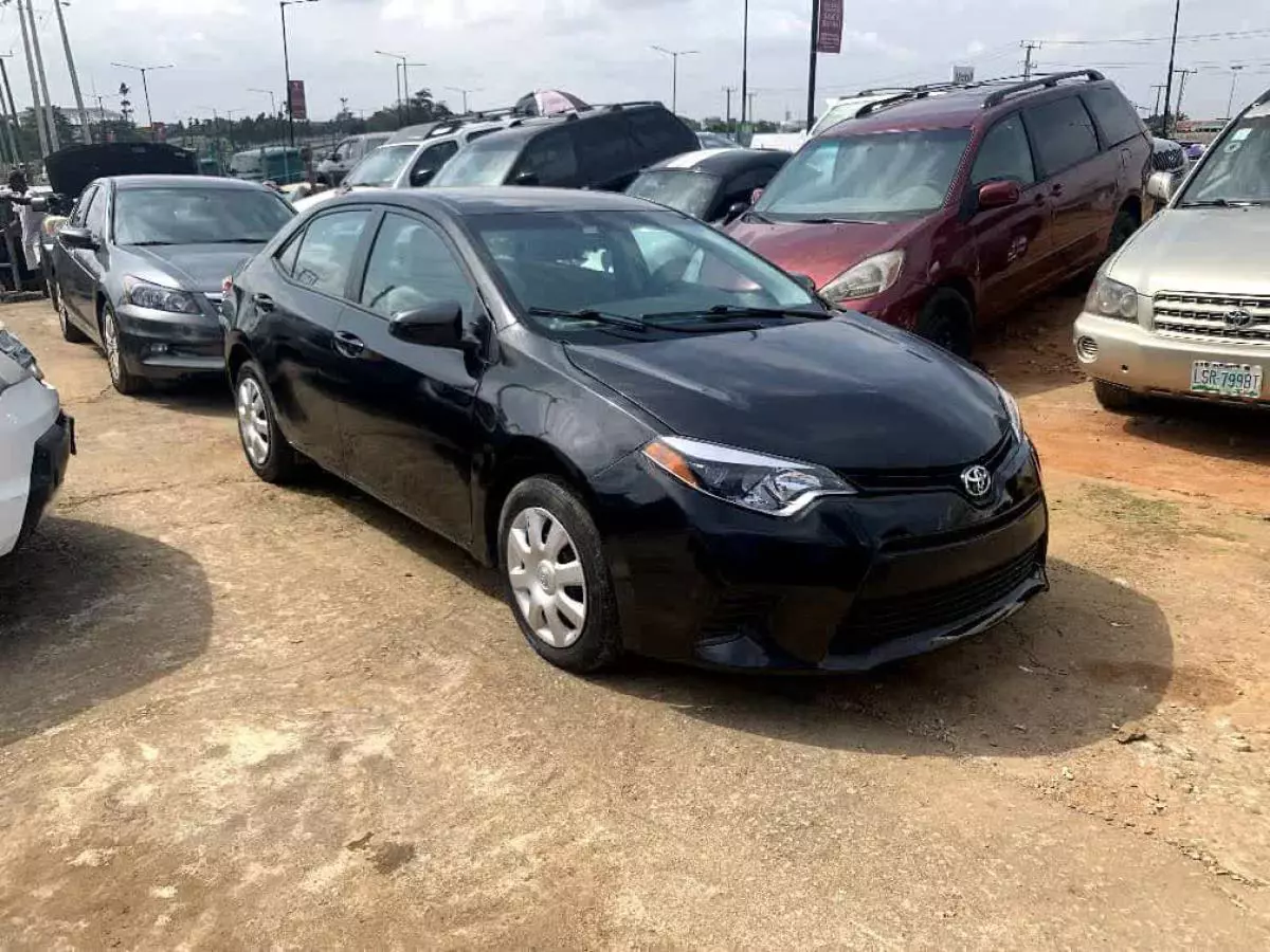 Toyota Corolla   - 2015