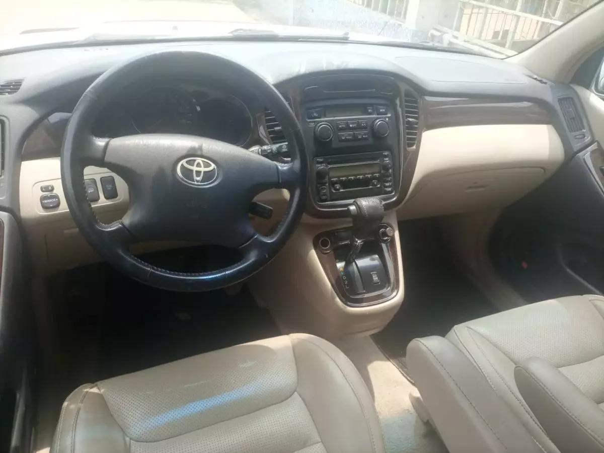 Toyota Highlander   - 2001