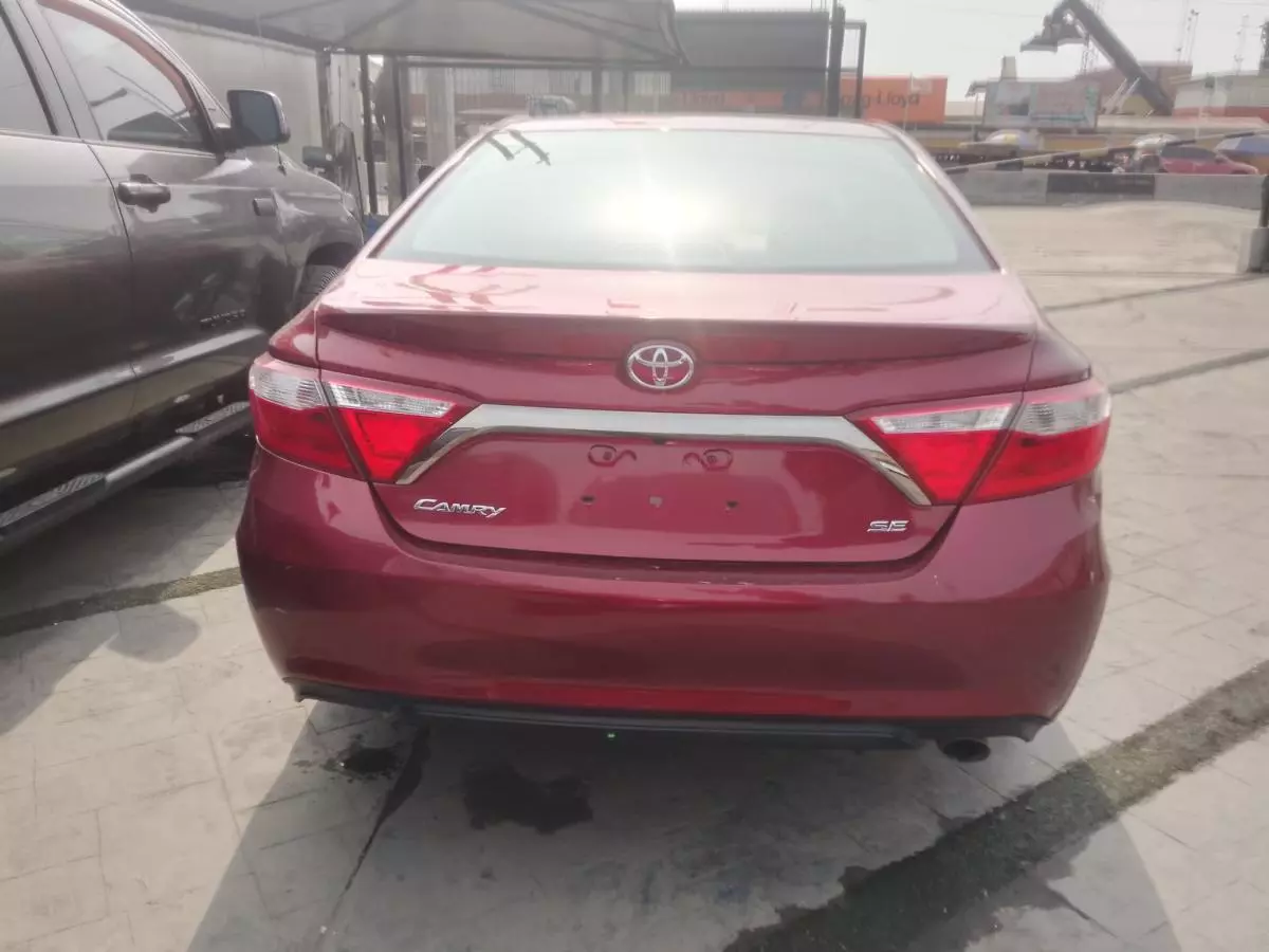 Toyota Camry   - 2015