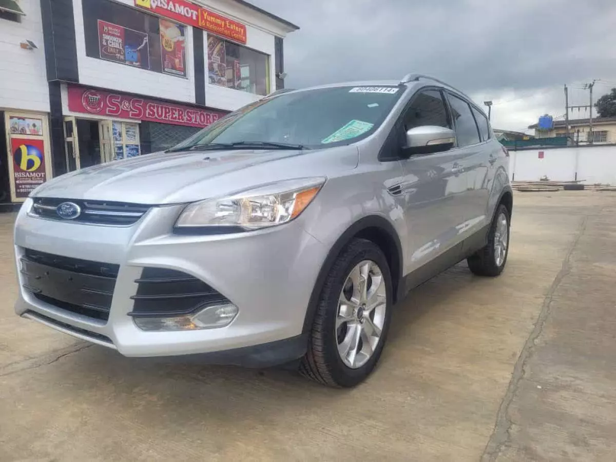 Ford Escape   - 2014