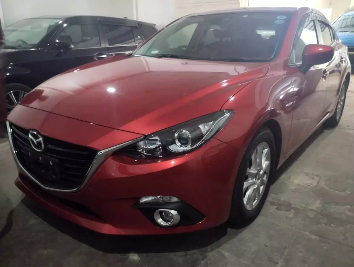 Mazda Axela  - 2016