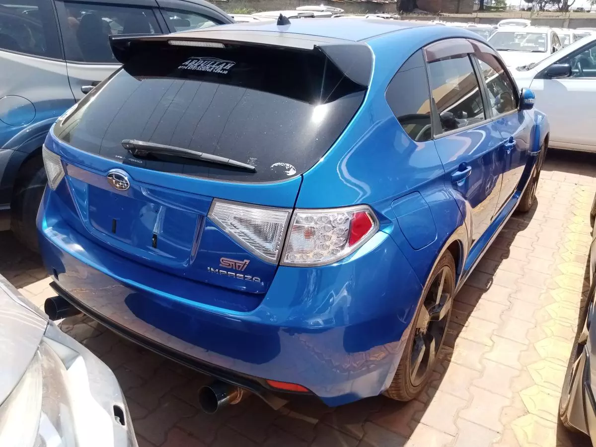 Subaru Impreza   - 2010