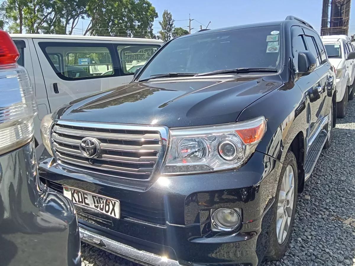 Toyota Landcruiser ZX   - 2014