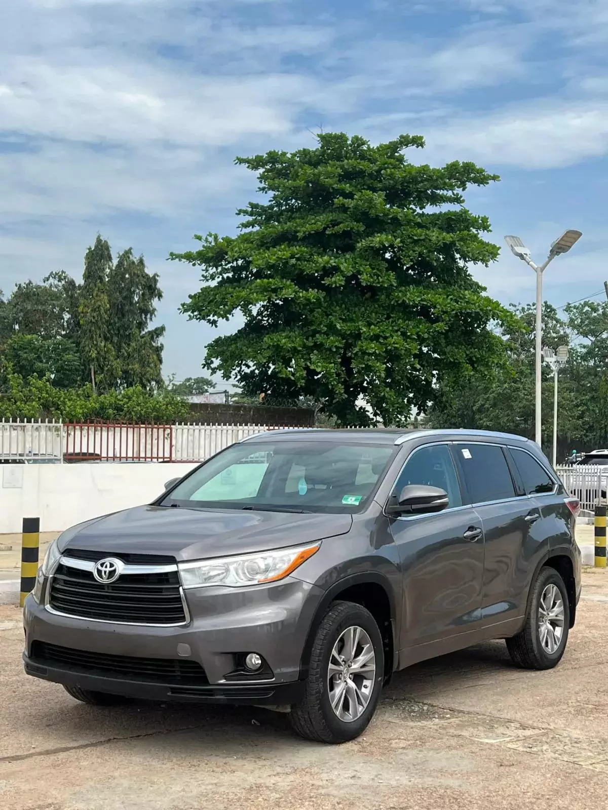 Toyota Highlander   - 2015