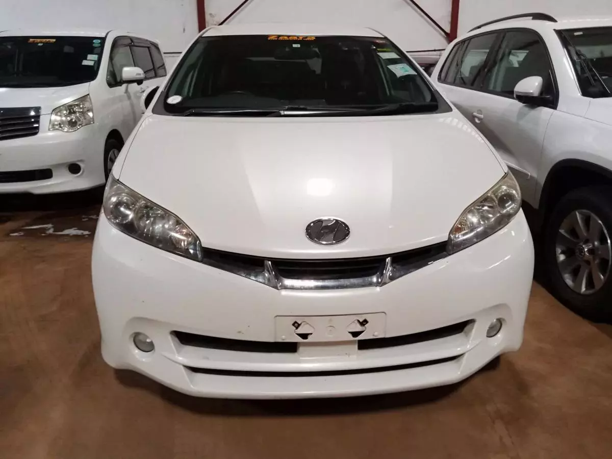 Toyota Wish   - 2009