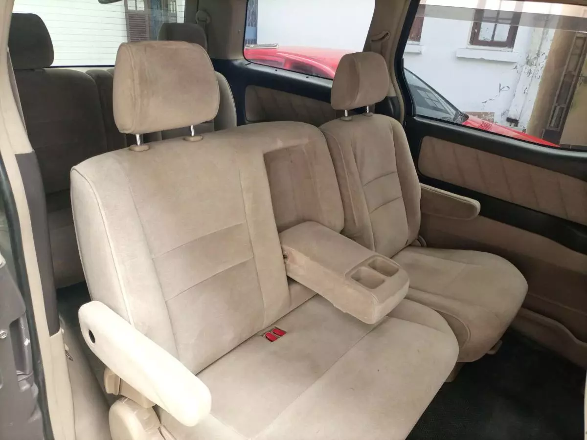 Toyota Alphard - 2004