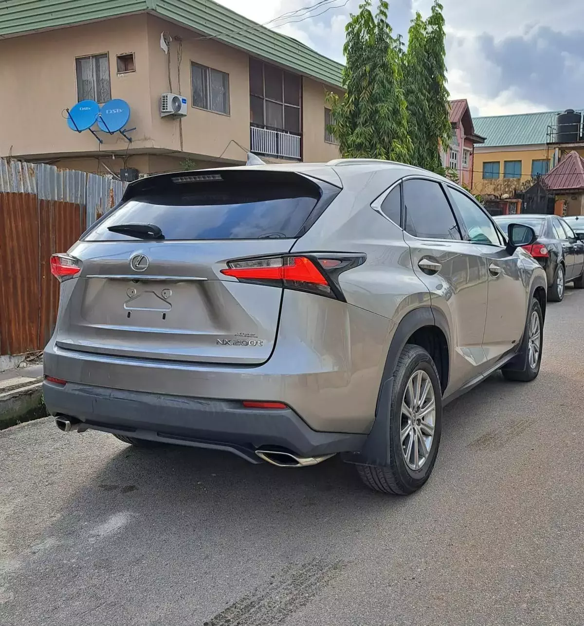 Lexus NX 200T   - 2016