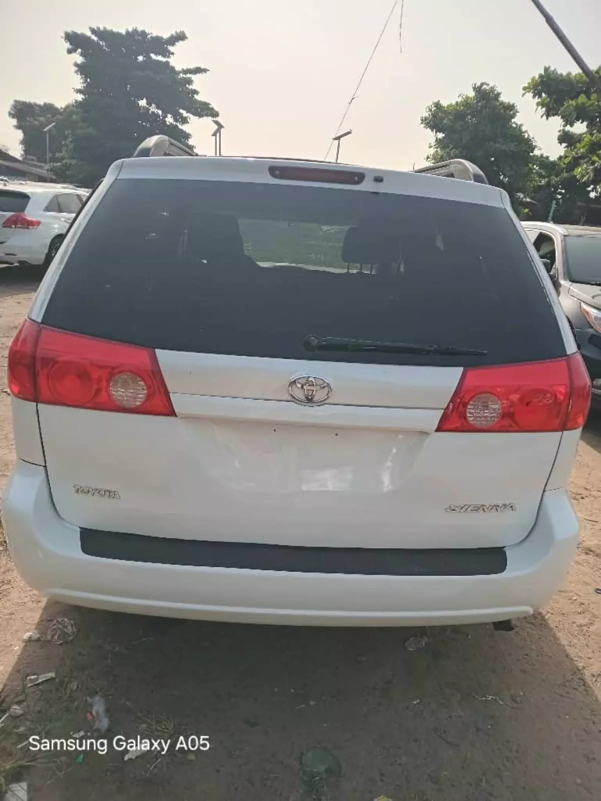 Toyota Sienna   - 2010