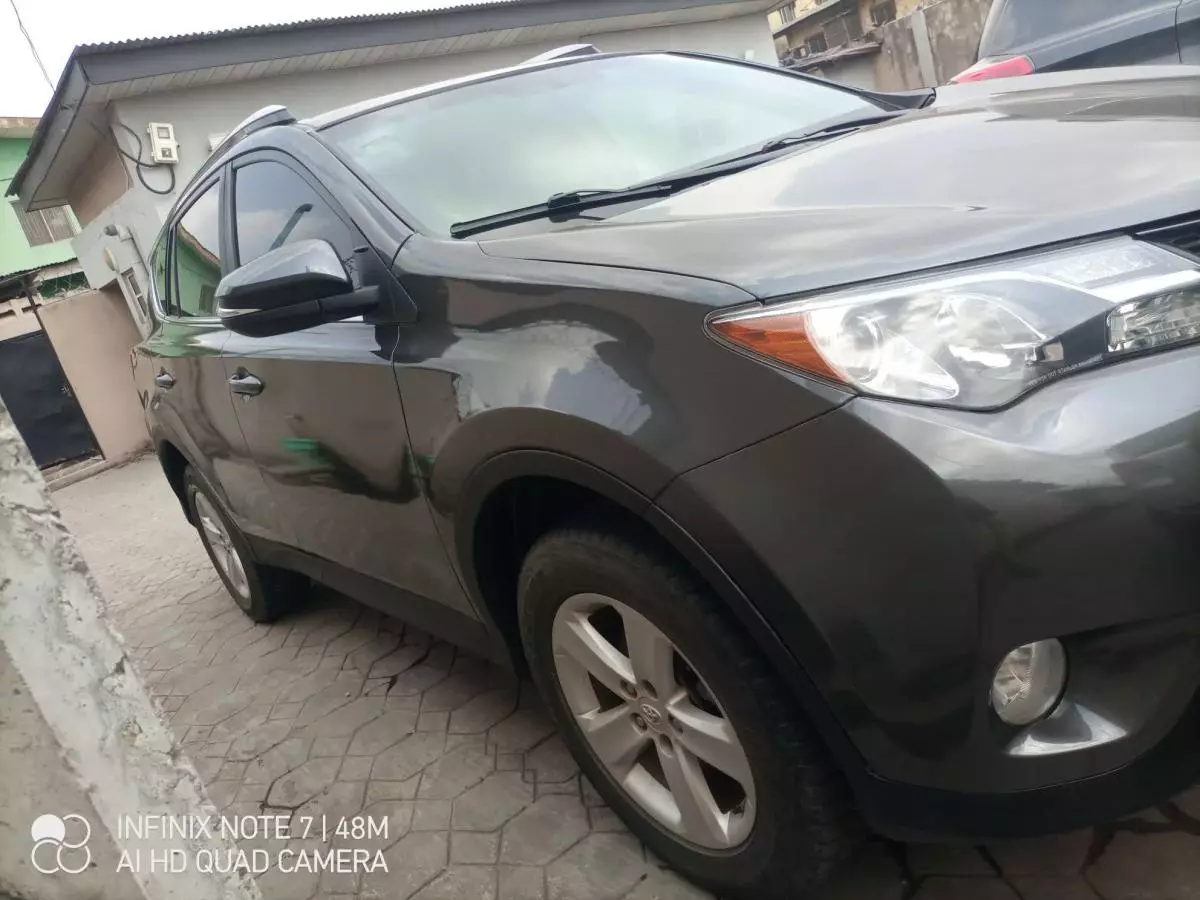 Toyota RAV 4 - 2015