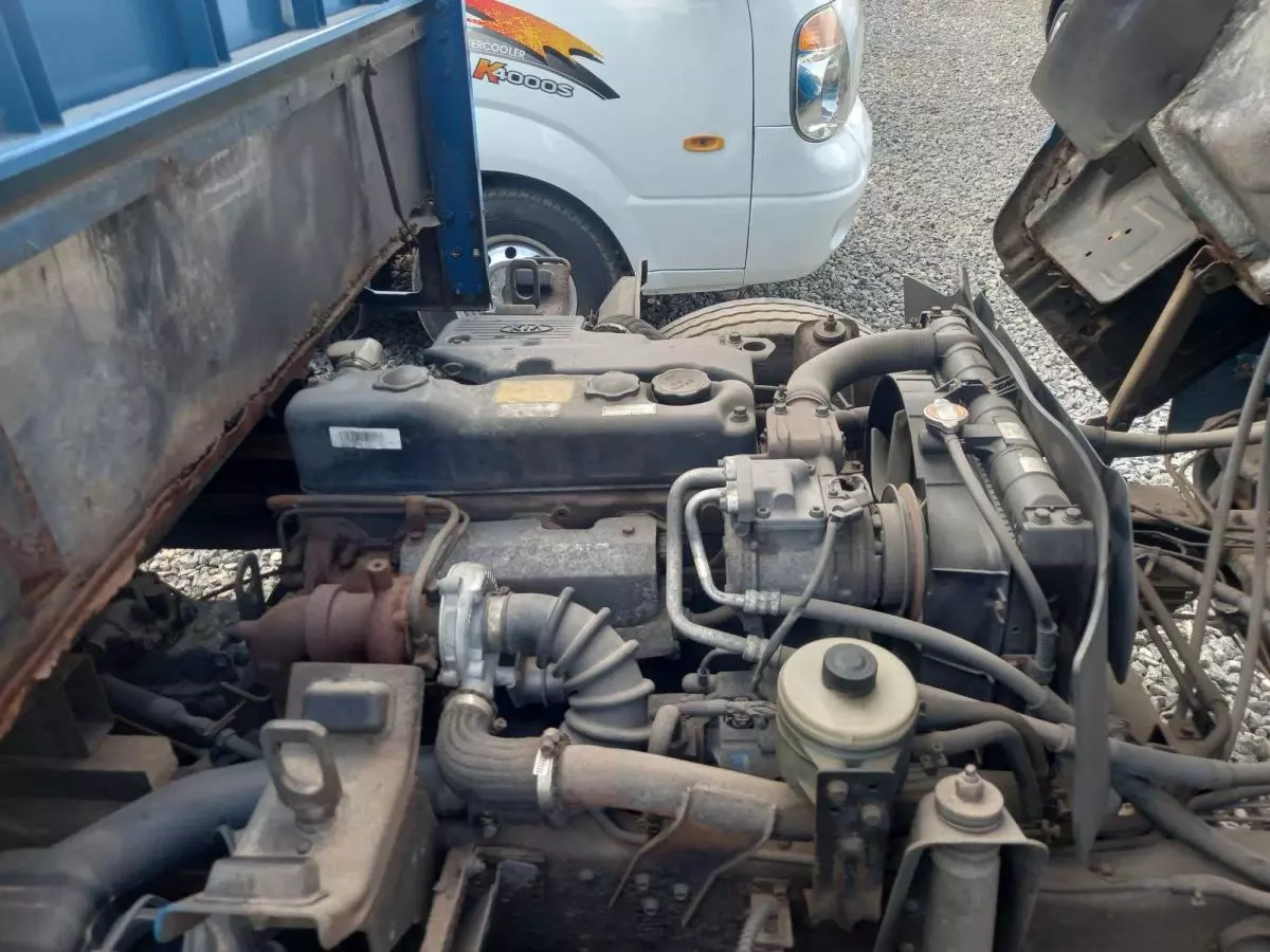 Kia Frontier - 2005