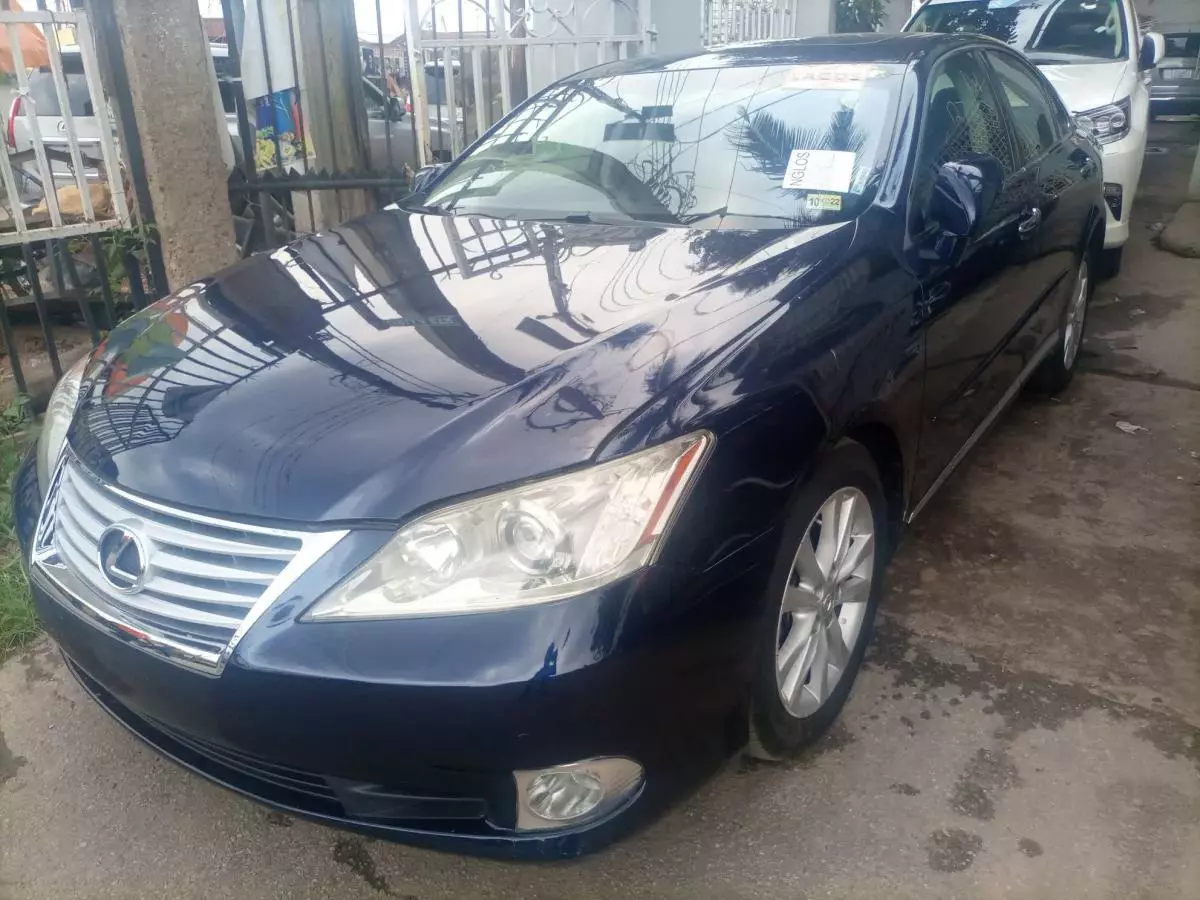 Lexus ES 350 - 2012