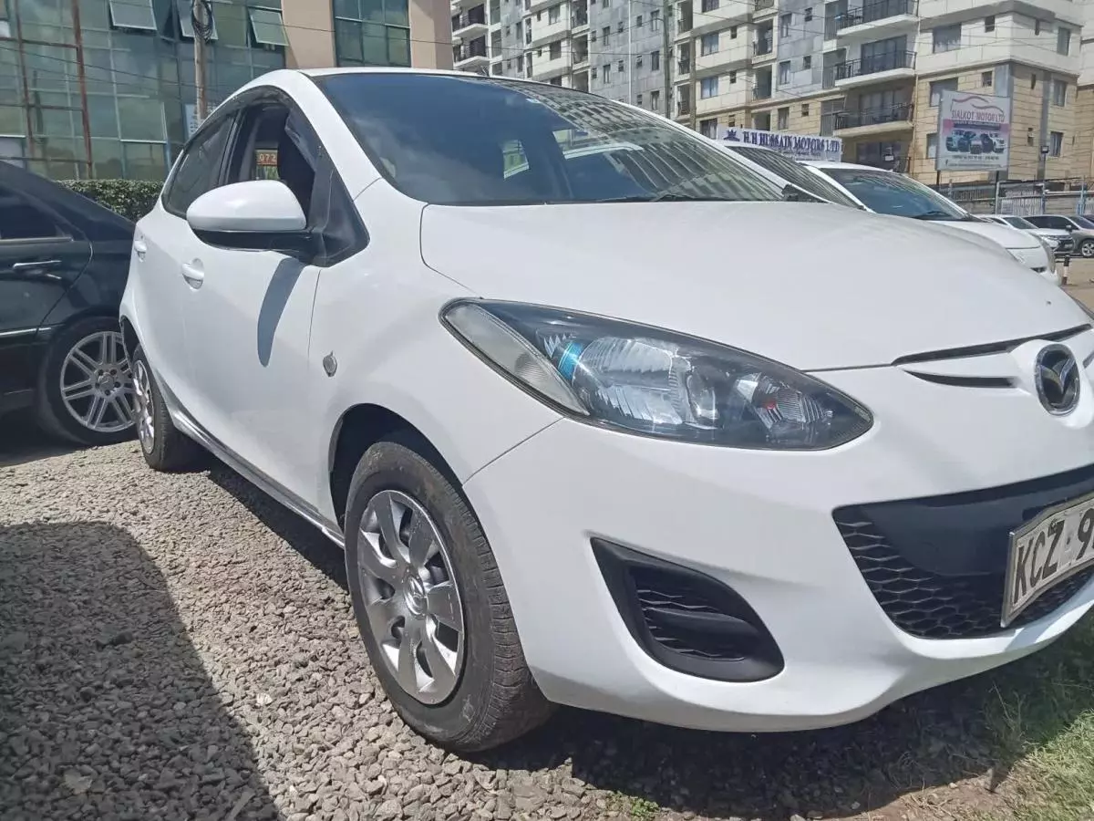 Mazda Demio   - 2013