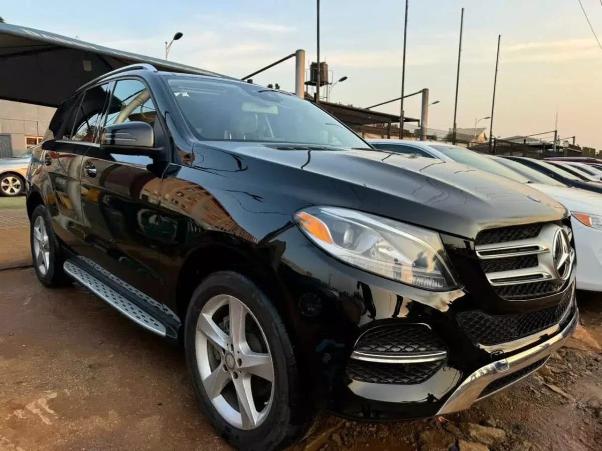 Mercedes-Benz GLE 350   - 2016