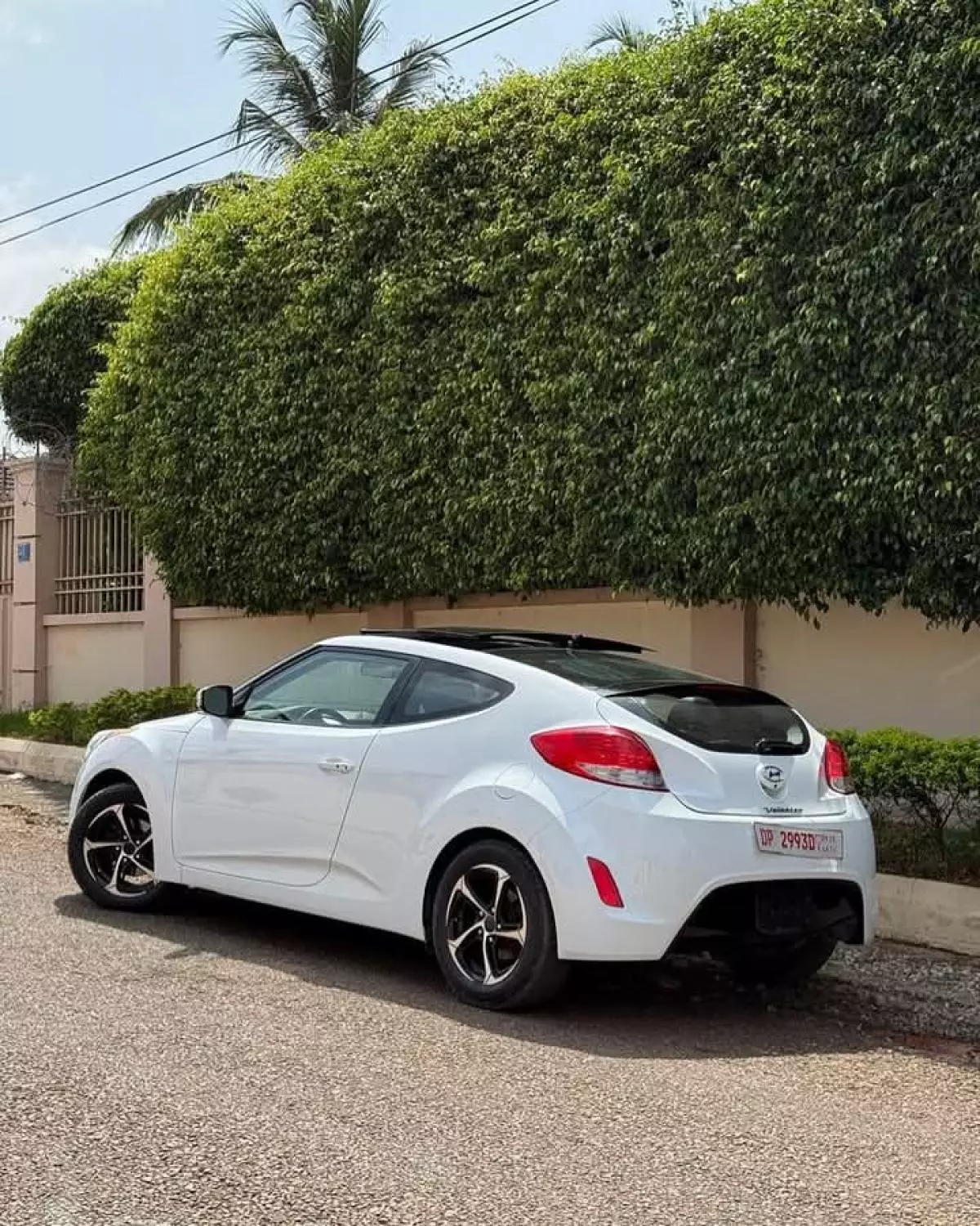 Hyundai Veloster   - 2015