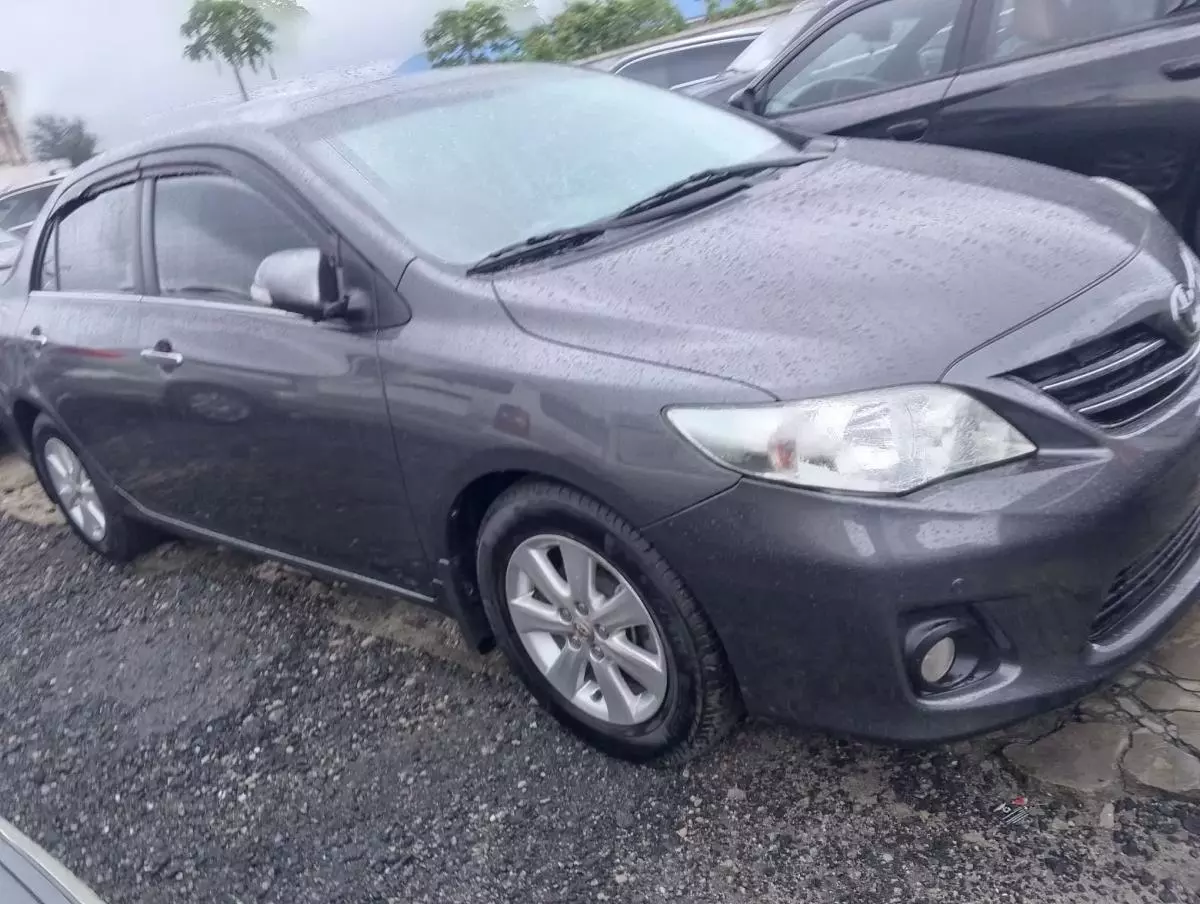 Toyota Corolla   - 2012