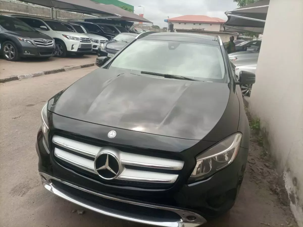 Mercedes-Benz GLA 250   - 2015