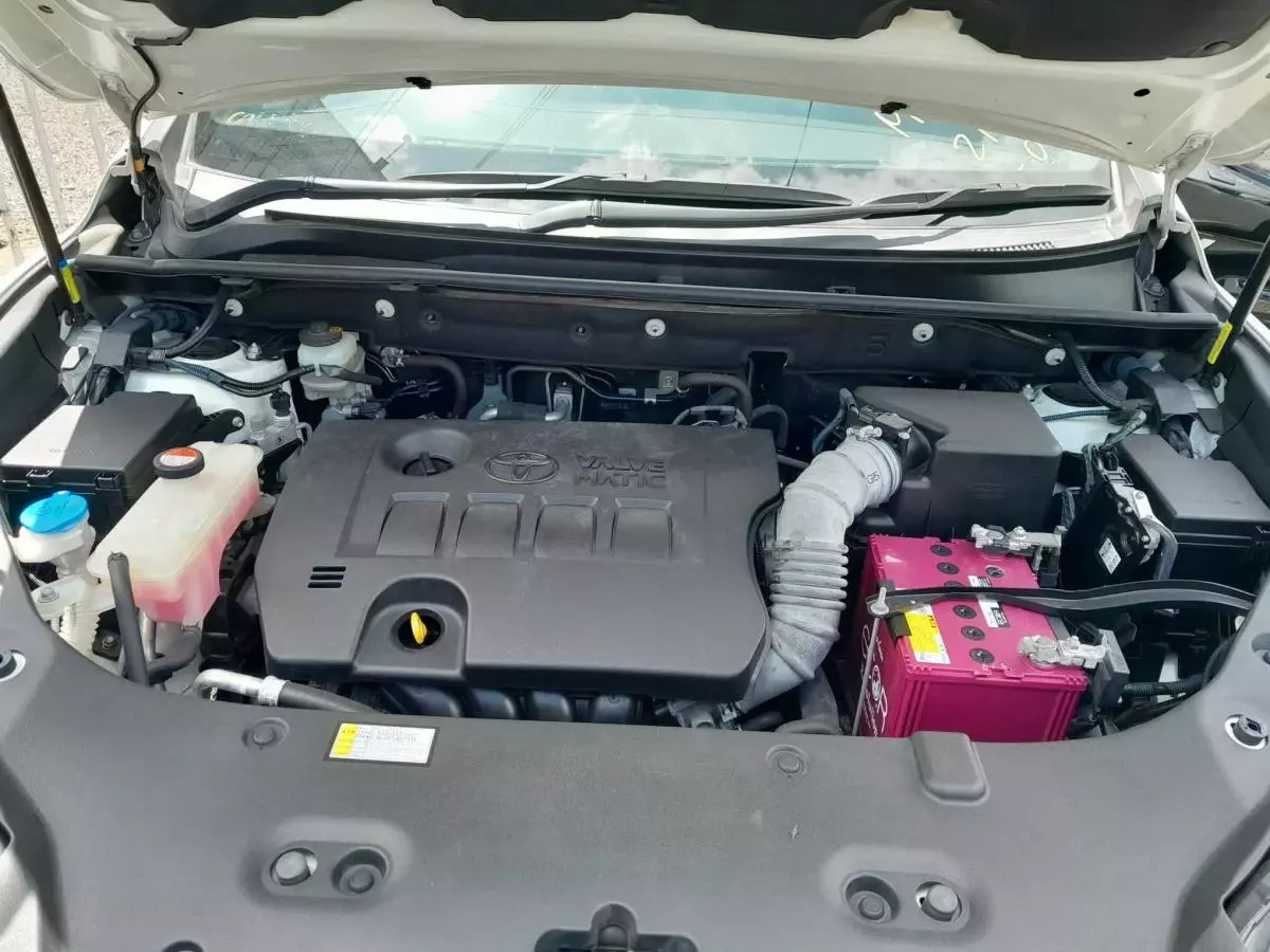 Toyota Harrier - 2015