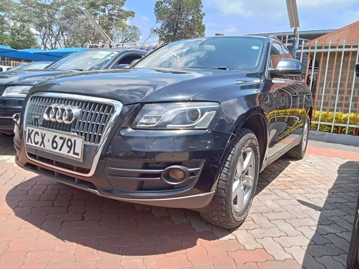 Audi Q5   - 2012