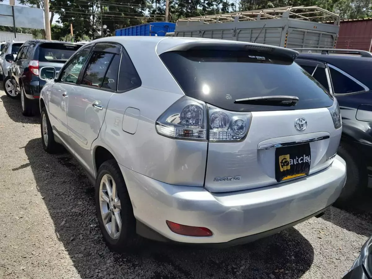 Toyota Harrier - 2009
