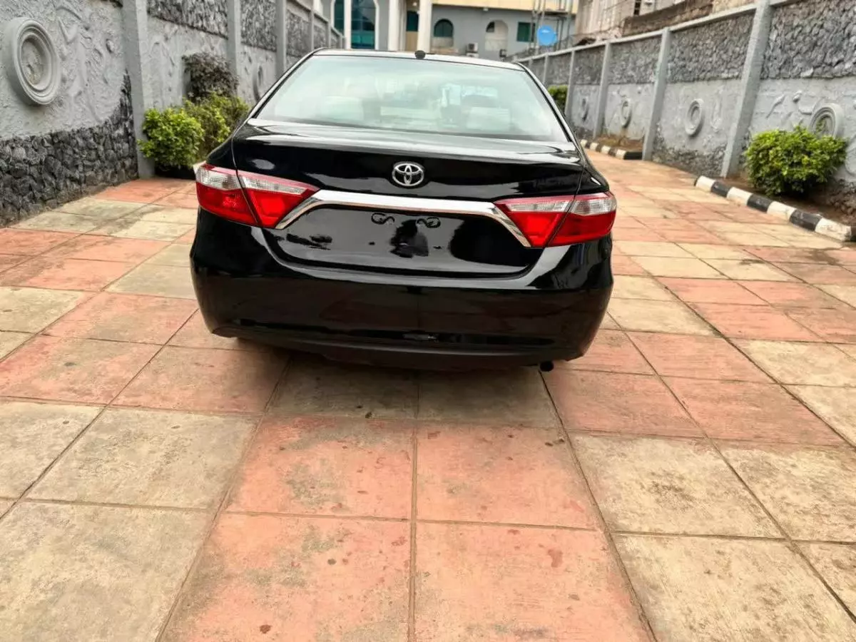 Toyota Camry   - 2015