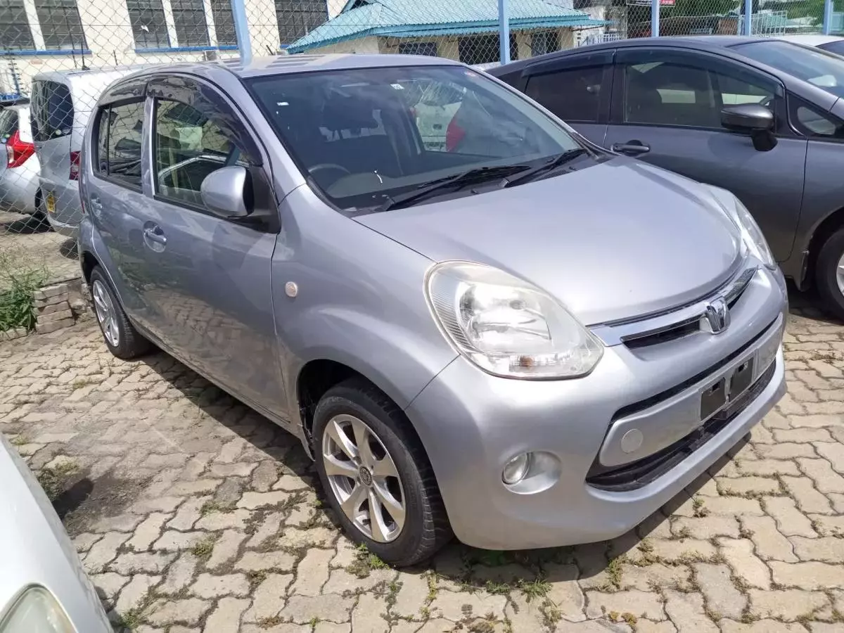 Toyota Passo - 2015