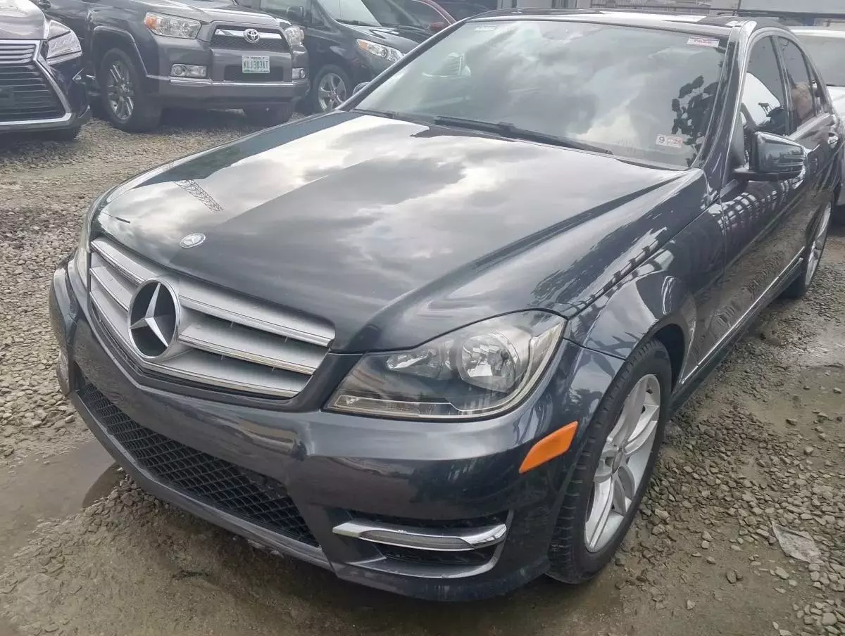 Mercedes-Benz C 300   - 2013