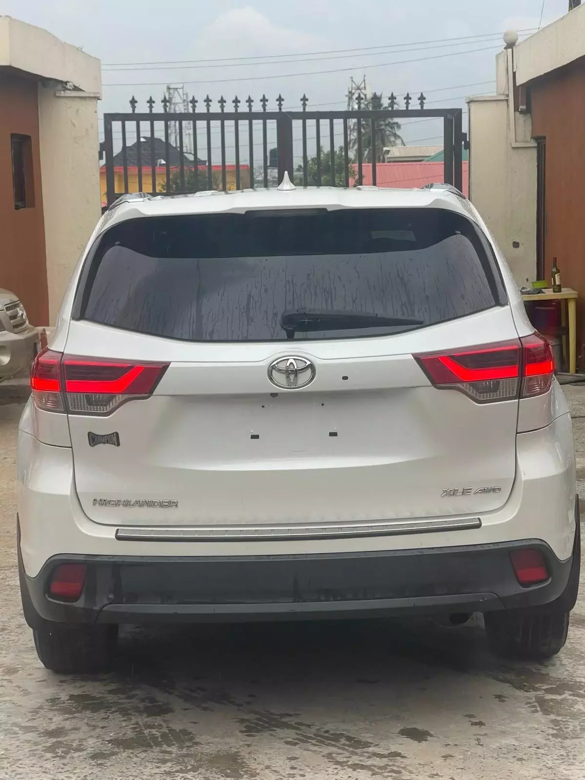 Toyota Highlander   - 2018