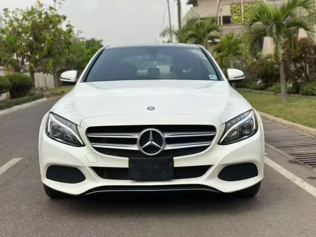 Mercedes-Benz C 300   - 2016