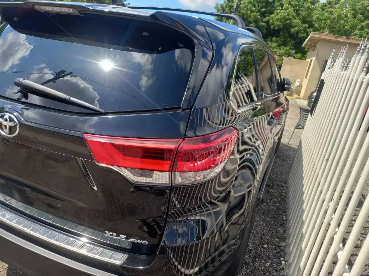 Toyota Highlander - 2017