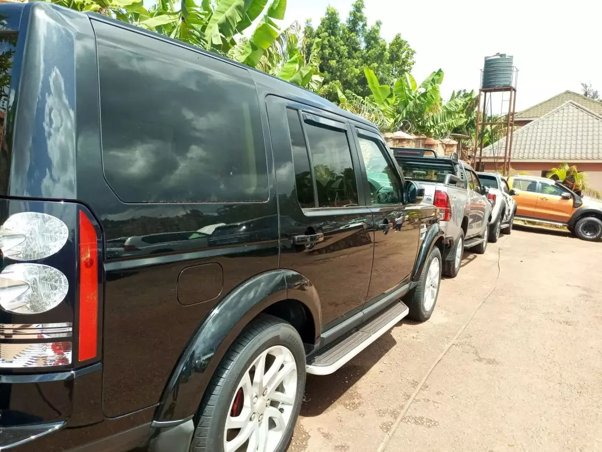 Land Rover Discovery 4   - 2010