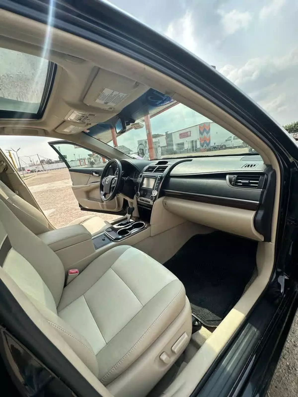 Toyota Camry - 2012