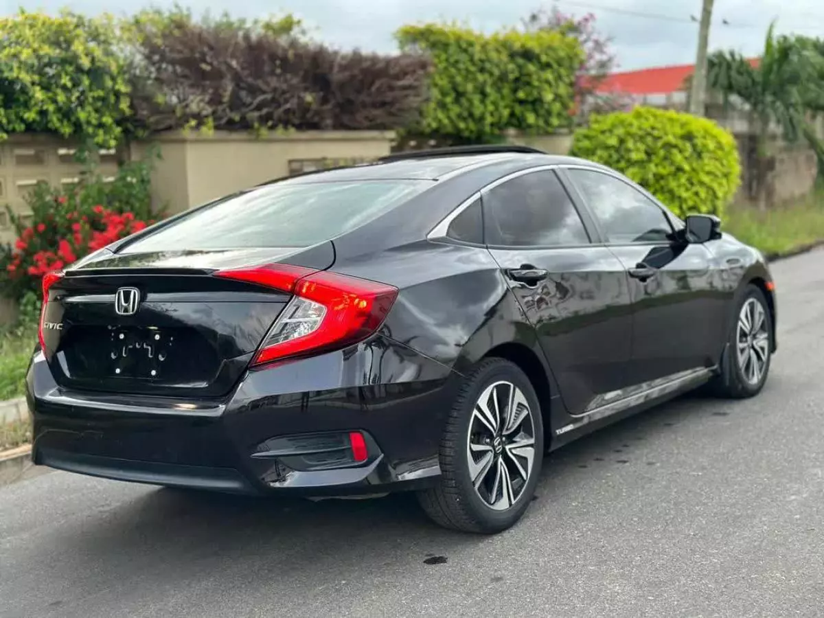 Honda Civic   - 2019