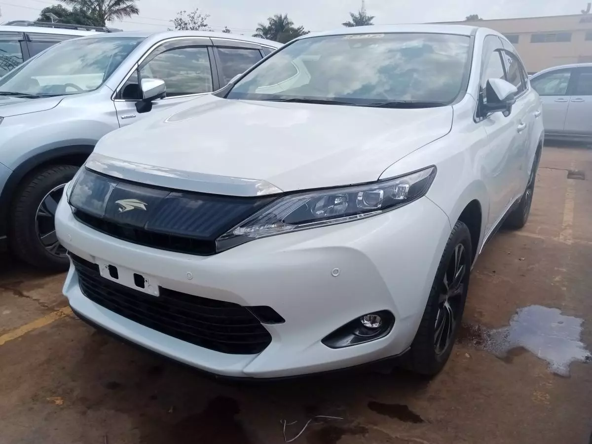 Toyota Harrier   - 2015