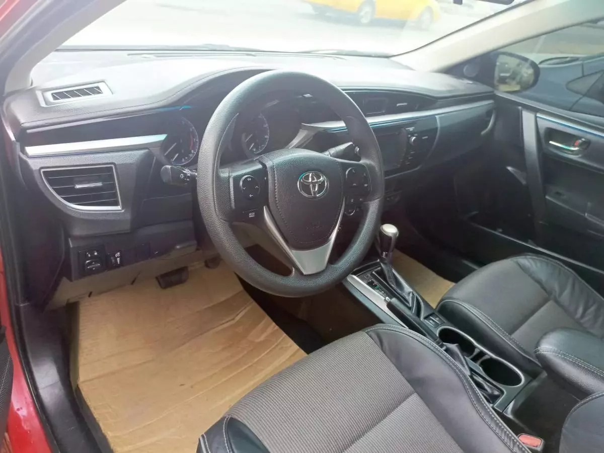 Toyota Corolla   - 2016