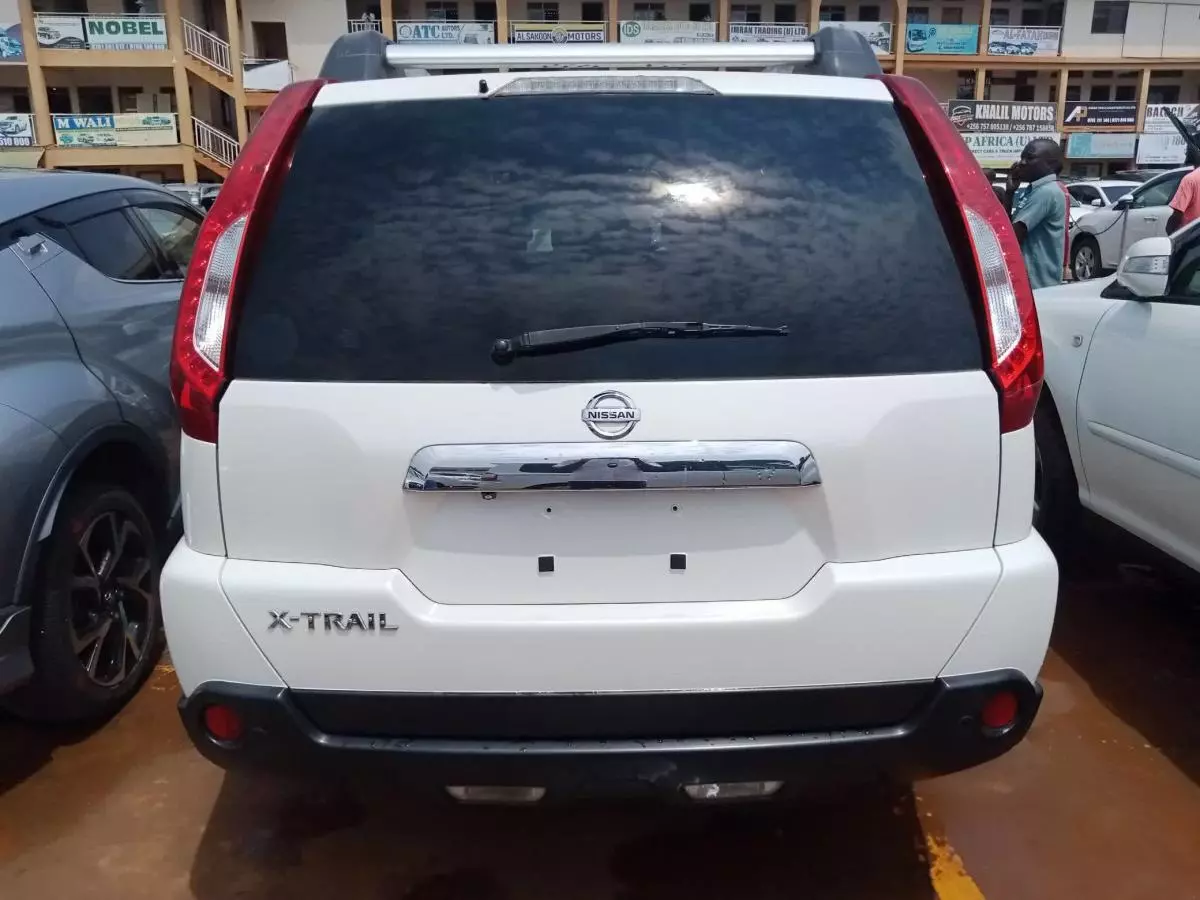 Nissan X-Trail   - 2011