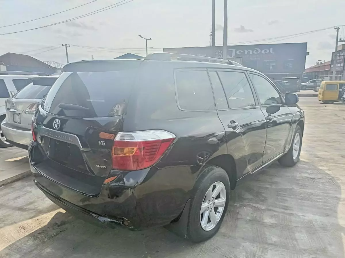 Toyota Highlander   - 2008