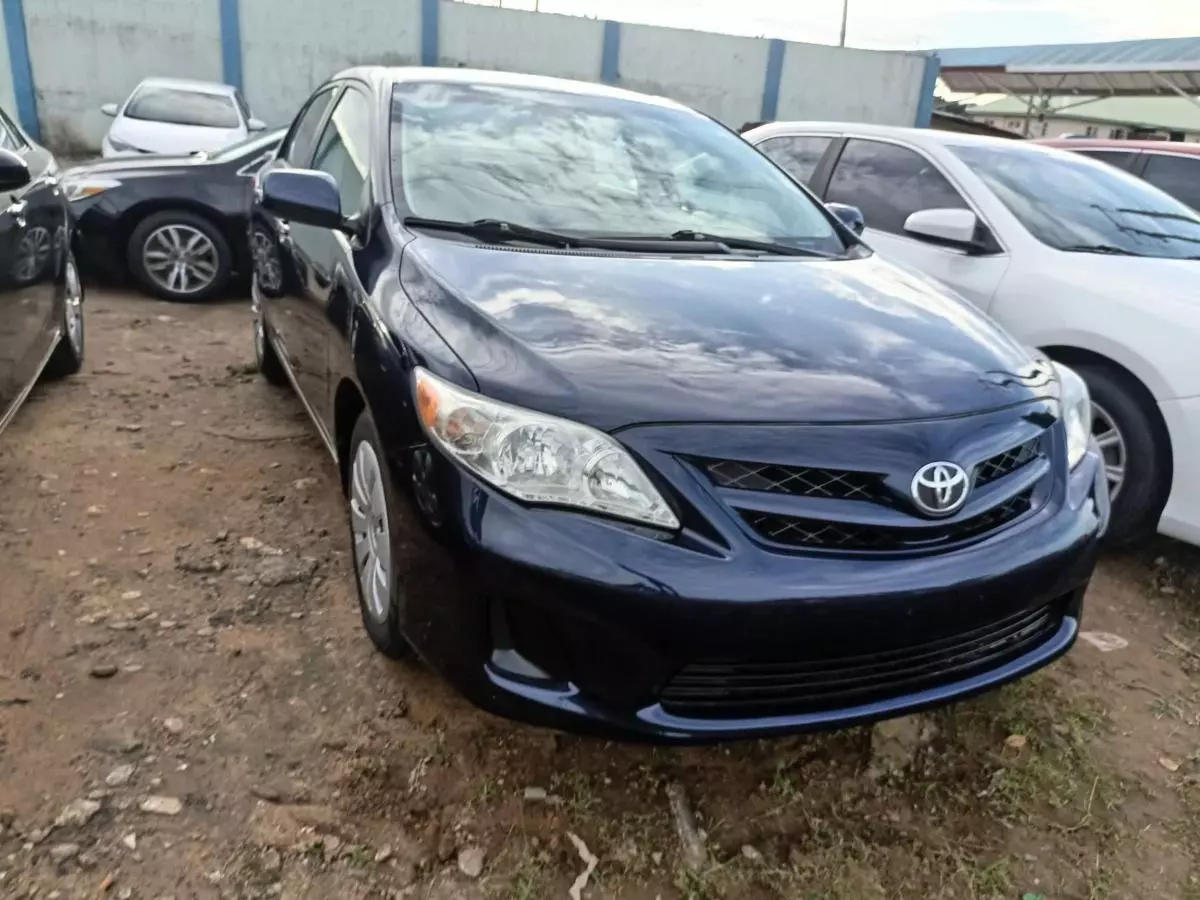 Toyota Corolla   - 2011