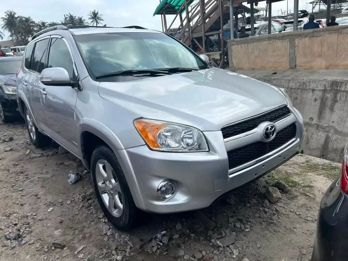 Toyota RAV 4   - 2009