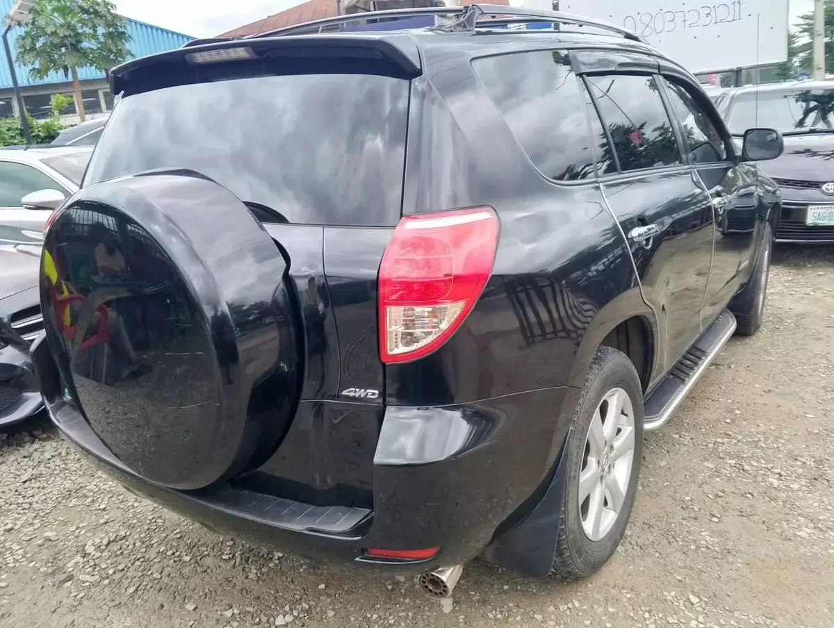 Toyota RAV 4   - 2008