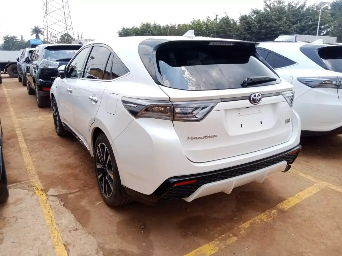 Toyota Harrier GS   - 2015