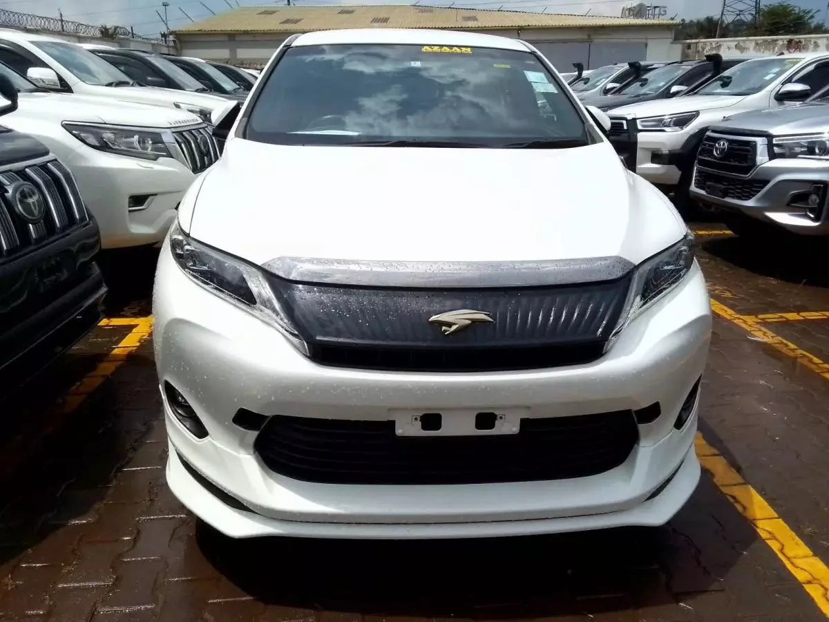 Toyota Harrier - 2014