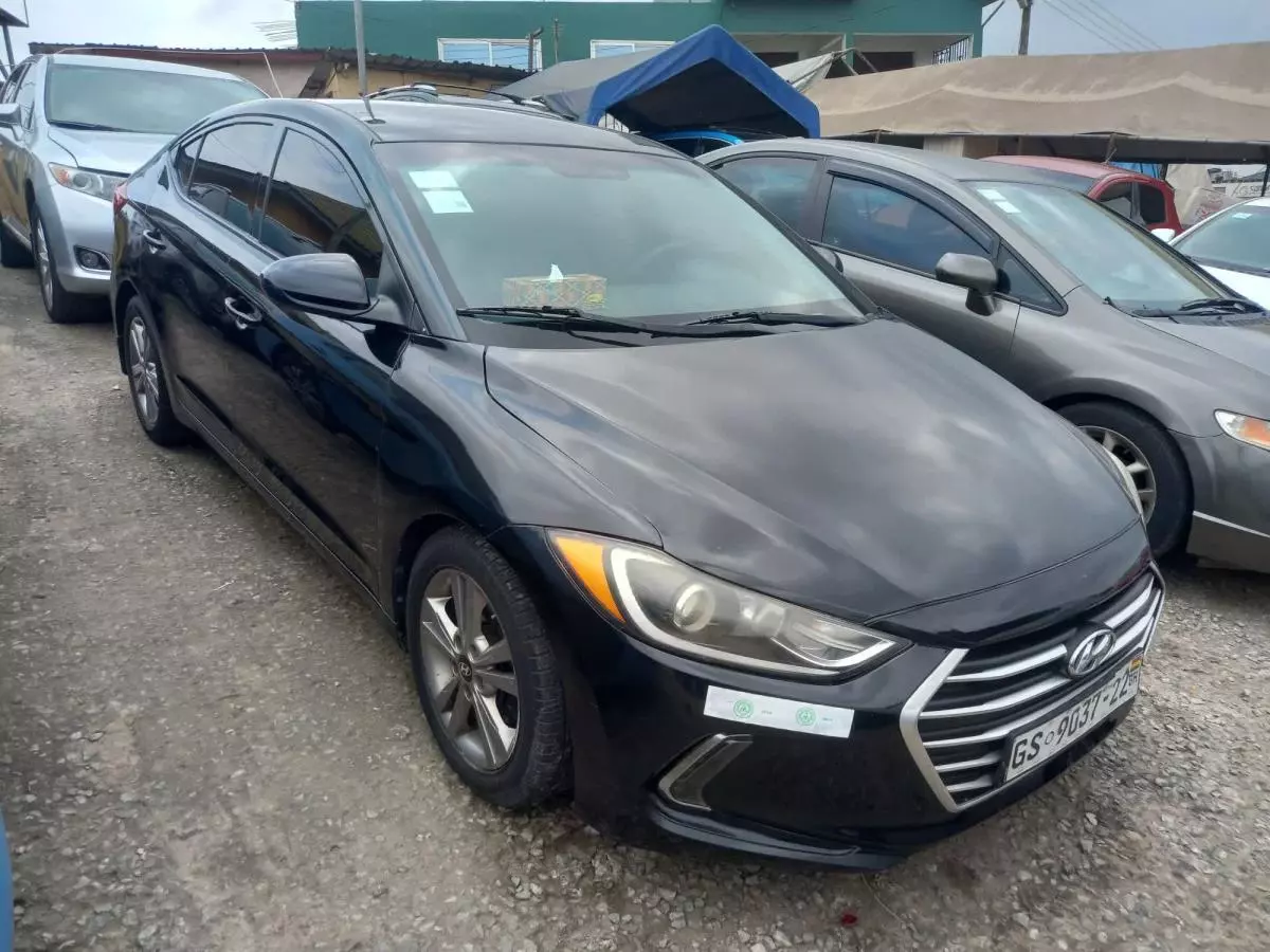 Hyundai Elantra   - 2017